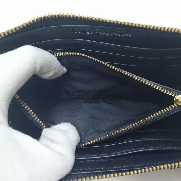 Marc By Marc Jacobs Black Leather Zip Around Credit Card Wallet - Picture 12 of 15